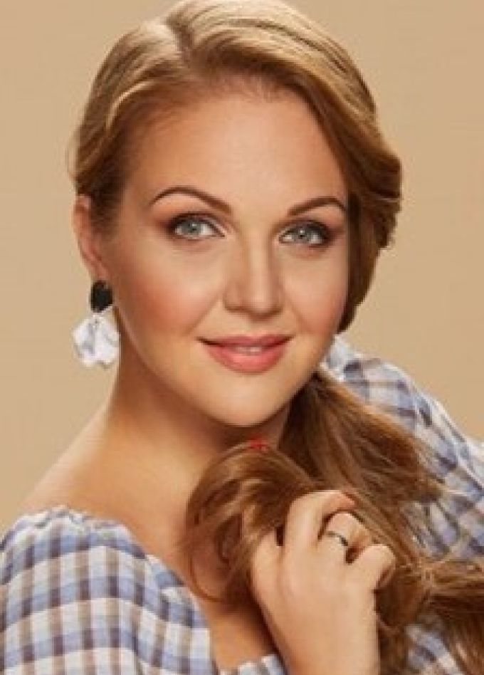 Марина Девятова